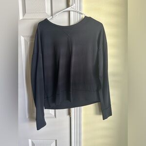 Cropped Nike Ling Sleeve (open back)